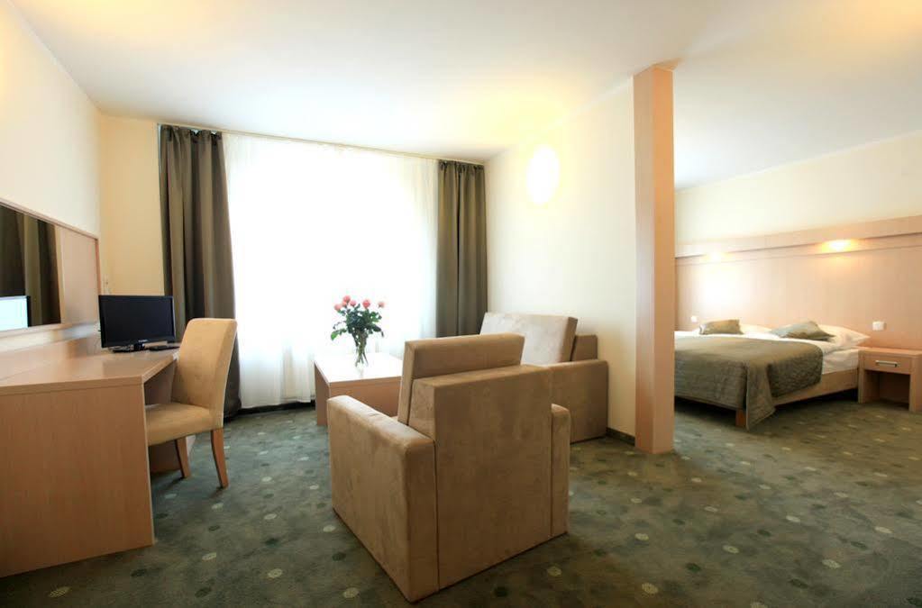 Hotel Cieplice Medi & Spa Jelenia Góra Εξωτερικό φωτογραφία